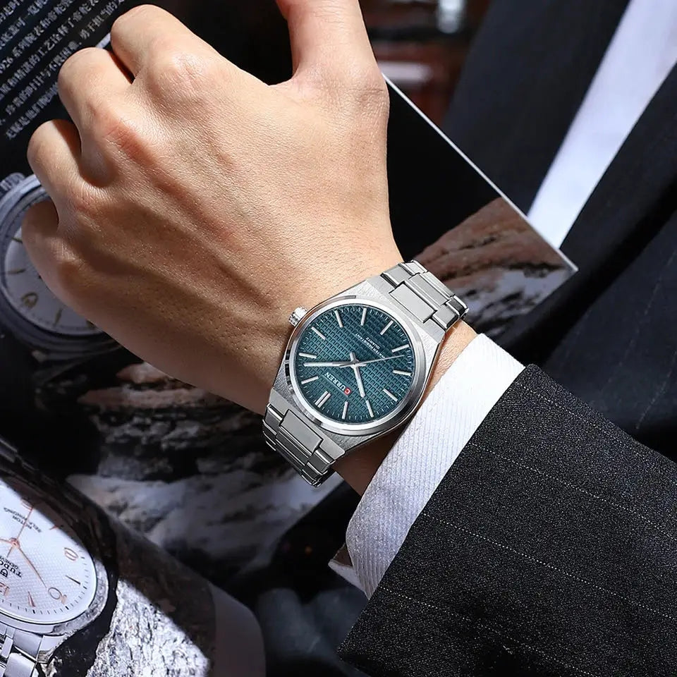 Curren 8439